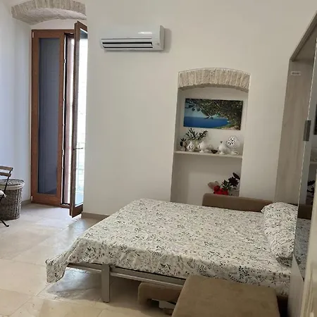 Acanthus Bed & Breakfast